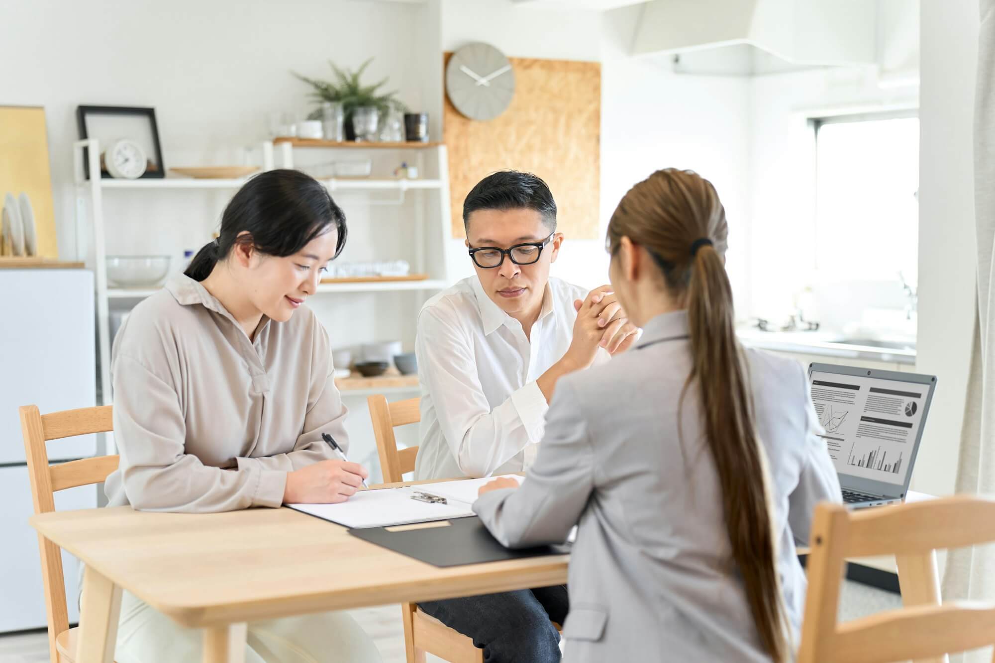 a-female-insurance-agent-giving-information-about-insurance.jpg